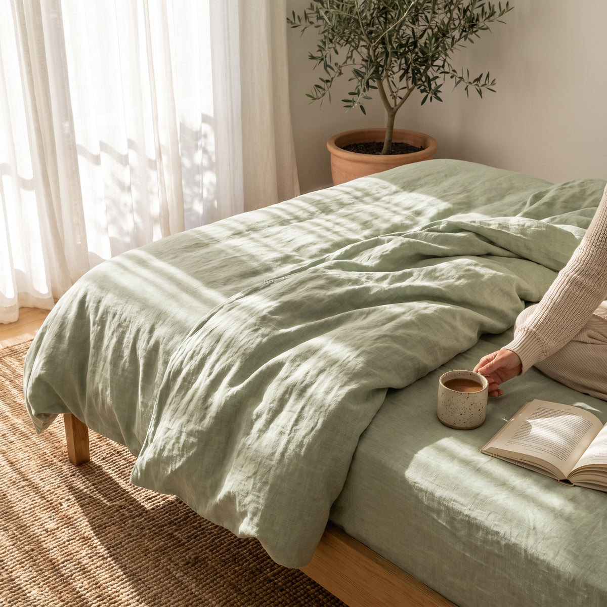 REVERIE Linen Bed Set – Duvet Cover, Fitted & Flat Sheet, 2 Pillowcases